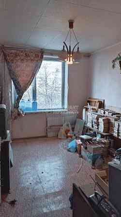 Продаж Квартира 3-кімнатна, 4/9 поверх на вул. Поздовжня Харків