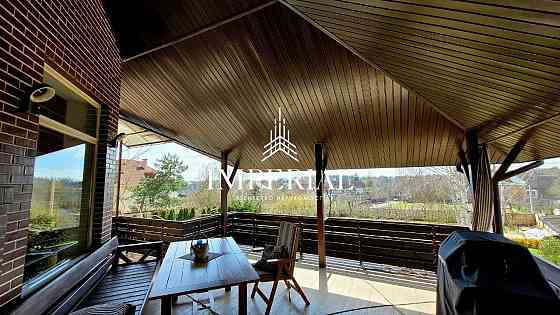 Продаж 2-поверховий Будинок з ділянкою 25 сот 520 кв.м 6 кімн. на Академічна вул. Гореничі