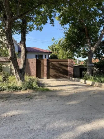For sale 2-storey House with land 4 ares 135 sq.m 4 rooms at Толбухина Odessa