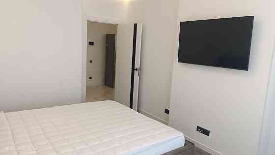 Продаж Квартира 1-кімнатна, 24/24 поверх на Архітектора Вербицького вул., д. 1-в Київ