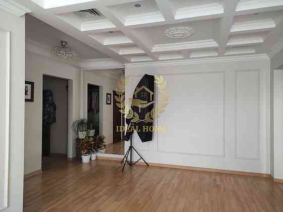 Продається простора 3-кімнатна квартира в Голосіївському районі Киев