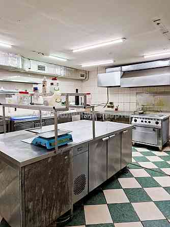 Оренда заклад громадського харчування на Госпітальна вул., 2 приміщень - 4, поверх - 1/2 Київ