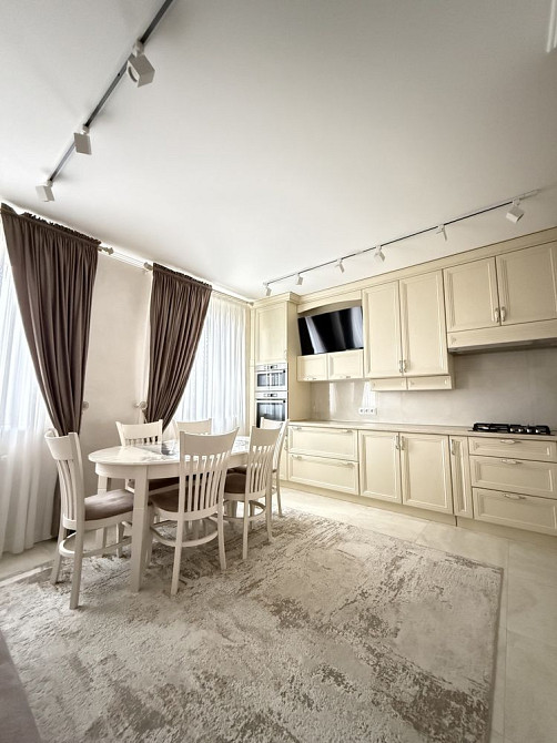 Оренда Квартира 2-кімнатна, 3/4 поверх на вул. Розточчя Львів - фото 1