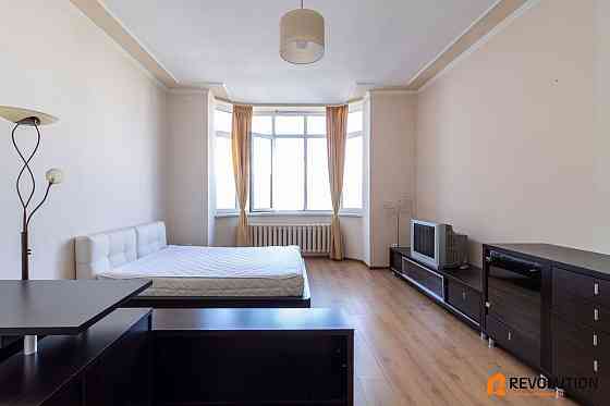 Оренда Квартира 1-кімнатна, 11/25 поверх на Урловська, 16/37 Kiev