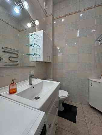 Оренда Квартира 2-кімнатна, 4/4 поверх на Жилянська, 34 Київ