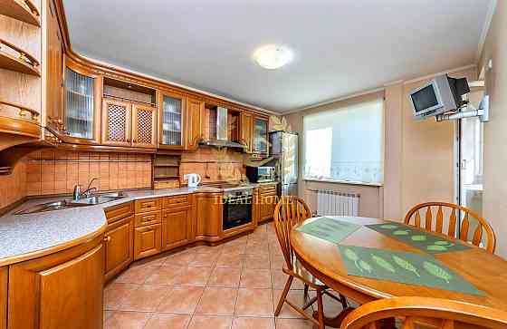 Продаж 3к. квартири, м. Харківська Київ