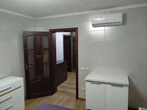 Оренда Квартира 2-кімнатна, 24/25 поверх на Здановської, 36в Київ