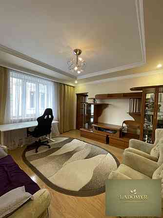 Продаж Будинок 5-кімнатний на вул. Мойсея Базіна Рівне