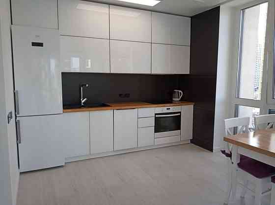 Оренда Квартира 3-кімнатна, 7/12 поверх на ул. Елены Пчилки Kiev