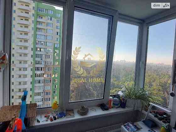 Продаж Квартира 1-кімнатна, 18/24 поверх на Пономарева ул., 26 Kiev