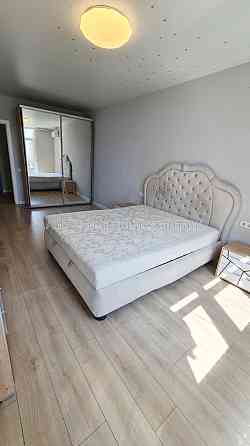 Продаж Гараж/паркомісце на Микільсько-Слобідська вул., 10 22/26 поверх Київ