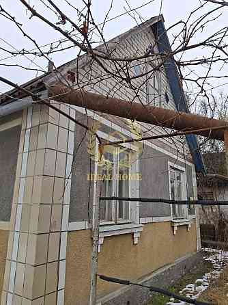 Дача Шибене поруч ліс і озеро 