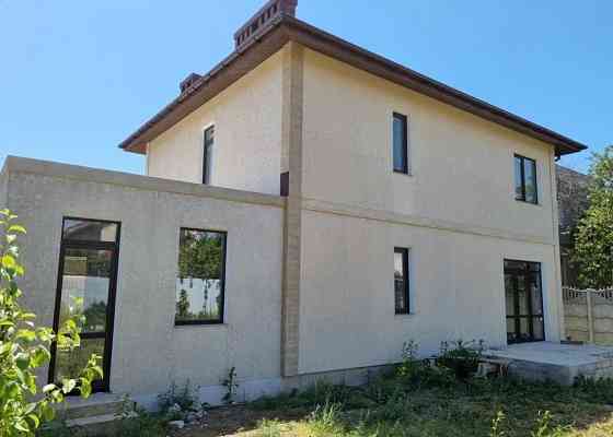 Дом в Малой долине, в пригороде г.  Черноморск, Г/О " Заря", вблизи озера. Молодіжне