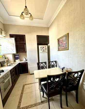 Продам  3х комнатную квартиру в шикарном районе города. Одеса