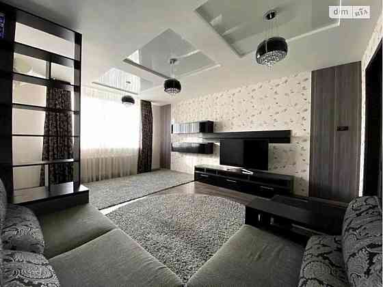 Оренда Квартира 2-кімнатна, 34/37 поверх на Срибнокильская ул., 1 Киев