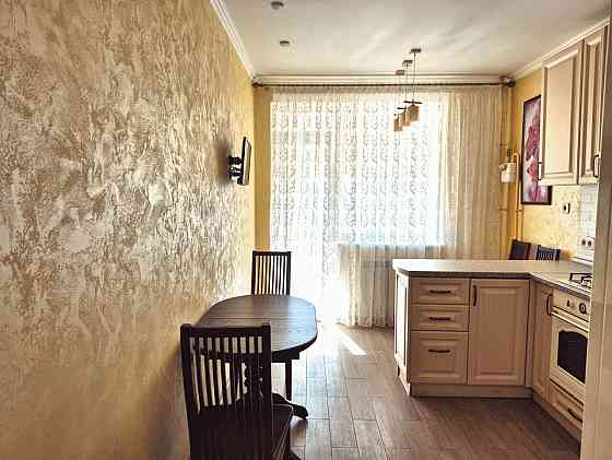 Оренда Квартира 1-кімнатна, 2/4 поверх на улица Тополева, д.2/1 Гатне