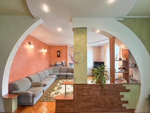 Продажа 2-этажный   220 кв.м 5 комн. на Східна вулиця Луцк - изображение 2