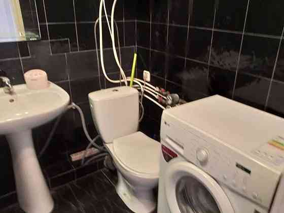 Оренда Квартира 1-кімнатна, 2/5 поверх на Светлицкого ул., 25 Kiev