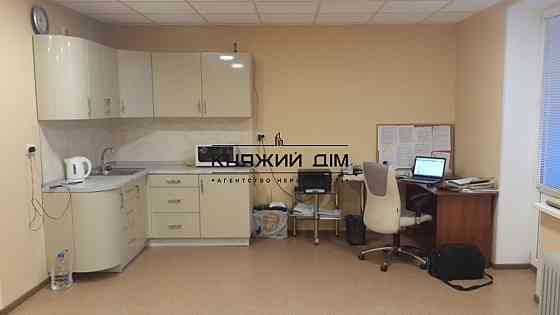 Оренда офісне приміщення на Драгоманова ул. поверх - 17/17 Київ