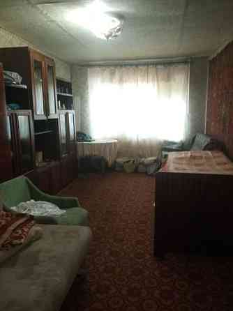 Продаж Квартира 3-кімнатна, 1/5 поверх на Карагандинская ул., 13 Dnipro