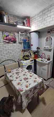 Продаж великої кімнати з ремонтом в гуртожитку біля метро Шулявська Київ