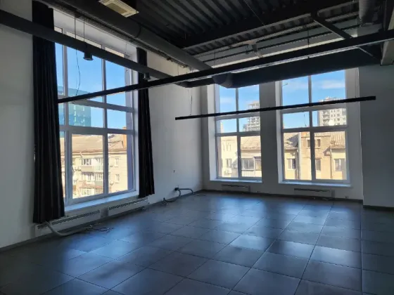 Здається Офісні приміщення площа 516 кв.м 4-й поверх Дніпро Фабрика Дніпро