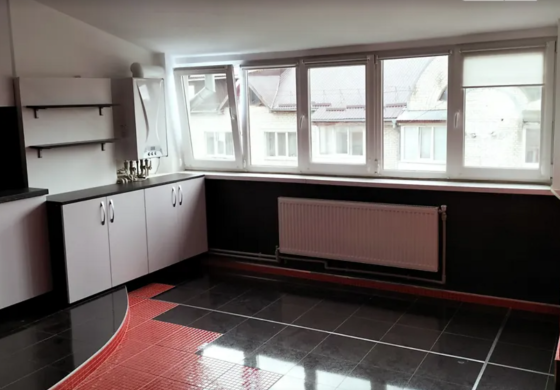 Продається простора 1-кімнатна квартира — 76 м #178; | на вул. Квітки Цісик Тернополь