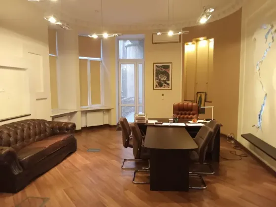 For sale Space In Residential Building area 325 sq.m floor 1 at Маразлиевская Odessa