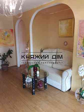 Продаж 1 кім. квартира-студія, ст. м. Звіринецька (Дружби Народів) Код об'єкту № 21144600 Kiev