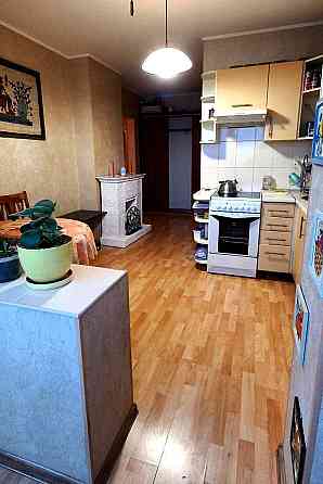 Продаж Квартира 2-кімнатна, 12/16 поверх на Героїв Космосу вул., д. 15 Киев