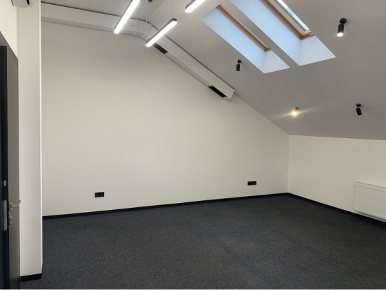 Здається Офісні приміщення площа 31 кв.м 3-й поверх Львів Проспект Шевченка 10 Львів