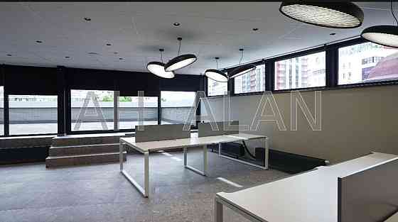 Оренда офісне приміщення на Євгена Коновальця вул., 36Б приміщень - 7, поверх - 4/4 Киев