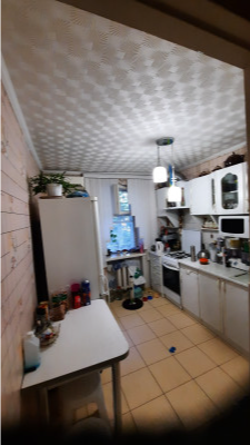 На поселке Котовского по Днепропетровской дороге продам 5-комнатную квартиру. Одеса