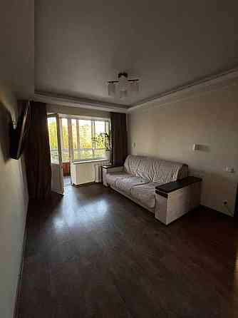 Оренда Квартира 1-кімнатна, 6/9 поверх на Братиславська, 4 Київ