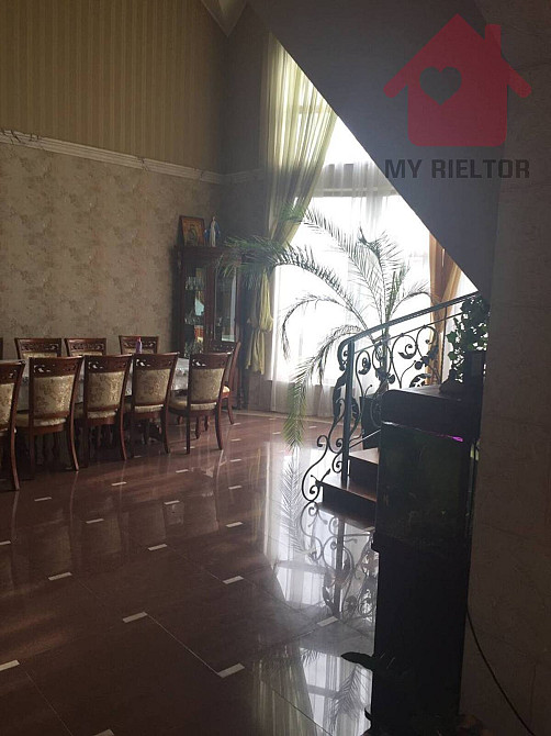 Продаж просторого будинку з басейном!  - photo 7