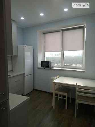 Оренда Квартира 2-кімнатна, 17/24 поверх на Харьковское шоссе Киев