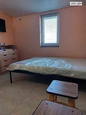 Оренда Квартира 1-кімнатна, 3/3 поверх на Радужна, 22 Kiev