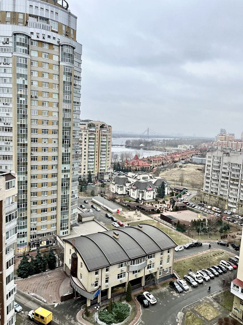 Продаж Квартира 3-кімнатна, 17/22 поверх на Володимира Івасюка вул., д. 16Б Kiev - photo 2