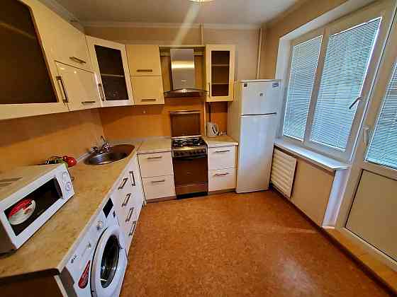 Оренда Квартира 1-кімнатна, 10/16 поверх на просп. Володимира Івасюка, 27a Київ