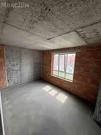 Продаж Квартира 2-кімнатна, 9/16 поверх на вул. Полковника Нечая Ternopil'