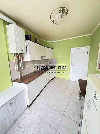 Оренда Квартира 1-кімнатна, 3/6 поверх на Небесной сотни ул. 