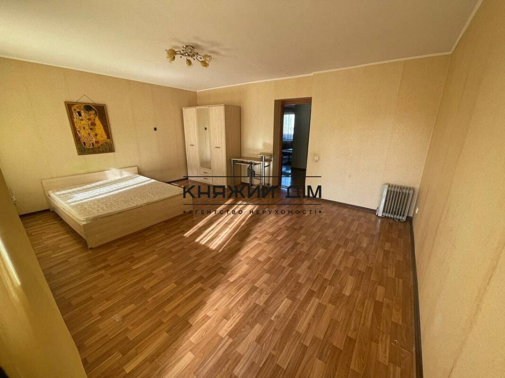 Продаж 3-кімнатної квартири в смт Чабани. № 21144873  - фото 1
