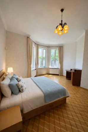 Продаж 2-поверховий Будинок з ділянкою 7 сот 231 кв.м 5 кімн. на Яблунева Одеса