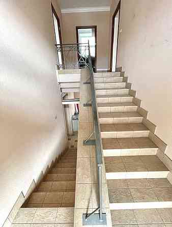 Продаж Квартира 3-кімнатна, 5/5 поверх на Костьольна вул., д. 6 Київ