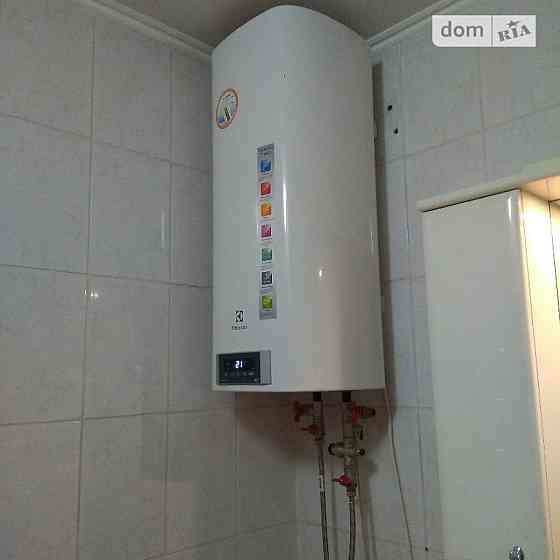 Оренда Квартира 1-кімнатна, 14/24 поверх на Святошинська пл., 1 Kiev