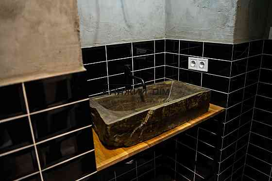 Оренда офісне приміщення на Богдана Хмельницкого ул. поверх - 2/5 Київ