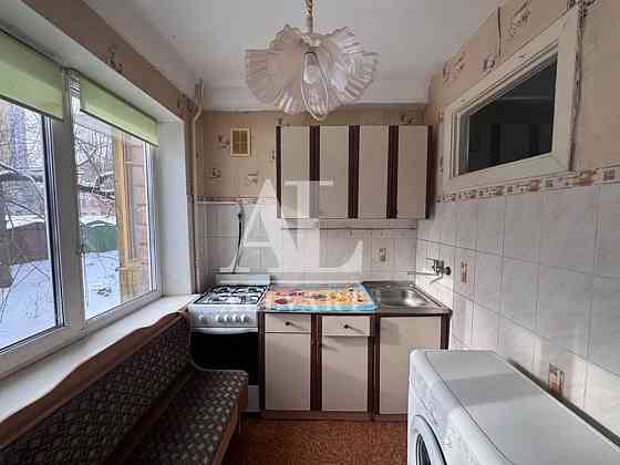 Продаж Квартира 1-кімнатна, 2/5 поверх на вул. Межова, 19 б Kiev