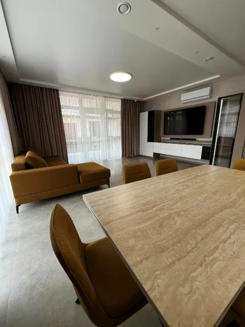 Продаж 1-поверховий Котедж з ділянкою 6 сот 209.3 кв.м 4 кімн.  Виноградів - фото 11