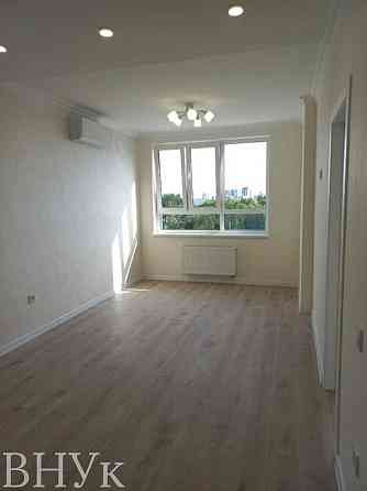 Продаж Квартира 1-кімнатна, 5/6 поверх на вул. Навроцького Львів