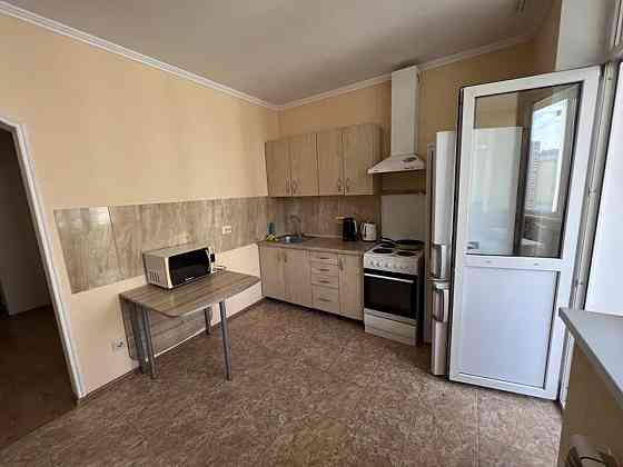 Оренда Квартира 1-кімнатна, 13/21 поверх на Чавдар, 13 Kiev